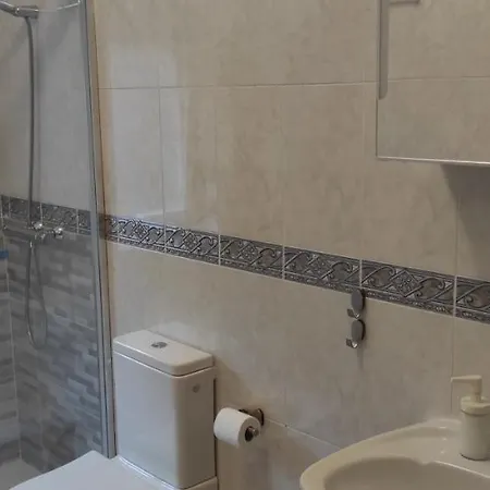 Precioso Con Patio Apartment *