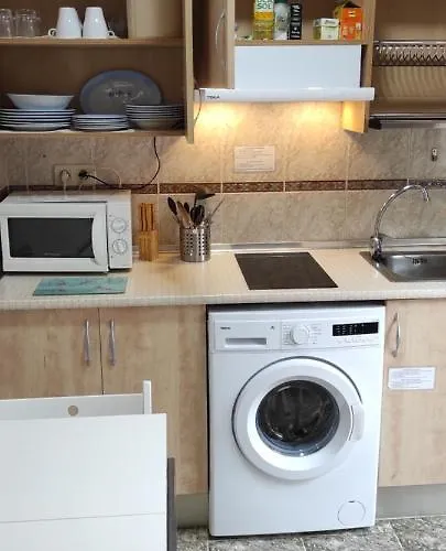 Precioso Con Patio Appartamento